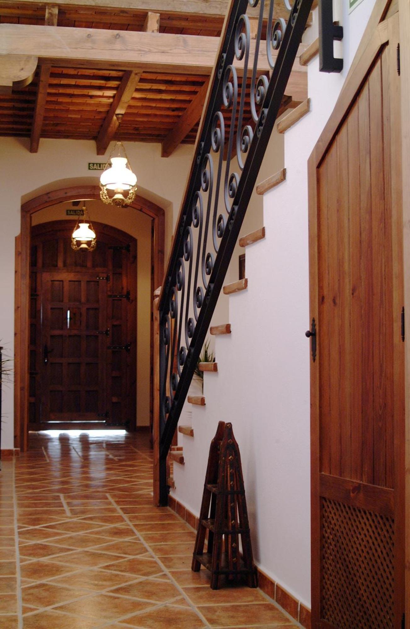 Hotel Posada Casas Viejas Беналуп-Касас-Вьехас Экстерьер фото