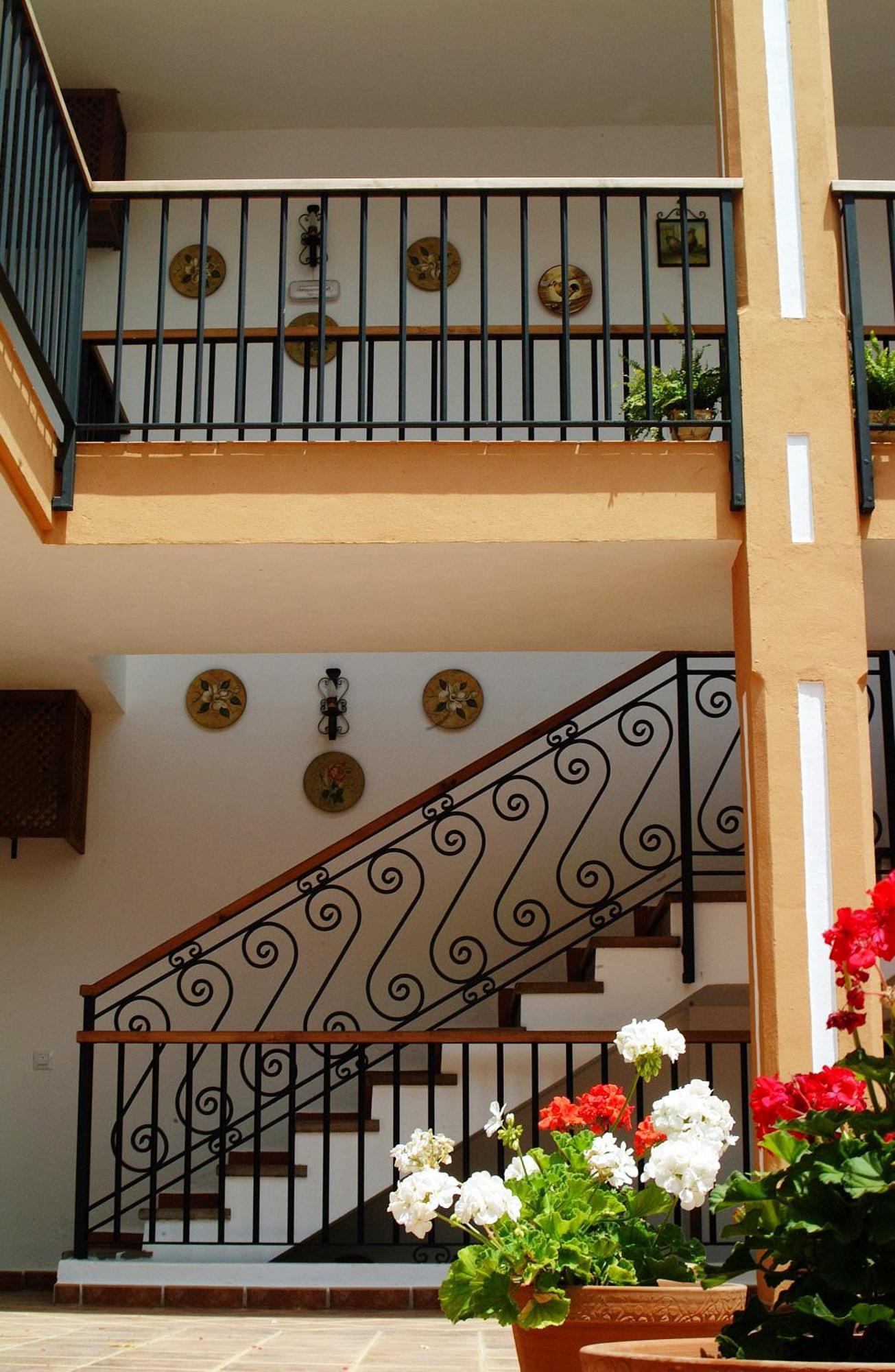 Hotel Posada Casas Viejas Беналуп-Касас-Вьехас Экстерьер фото
