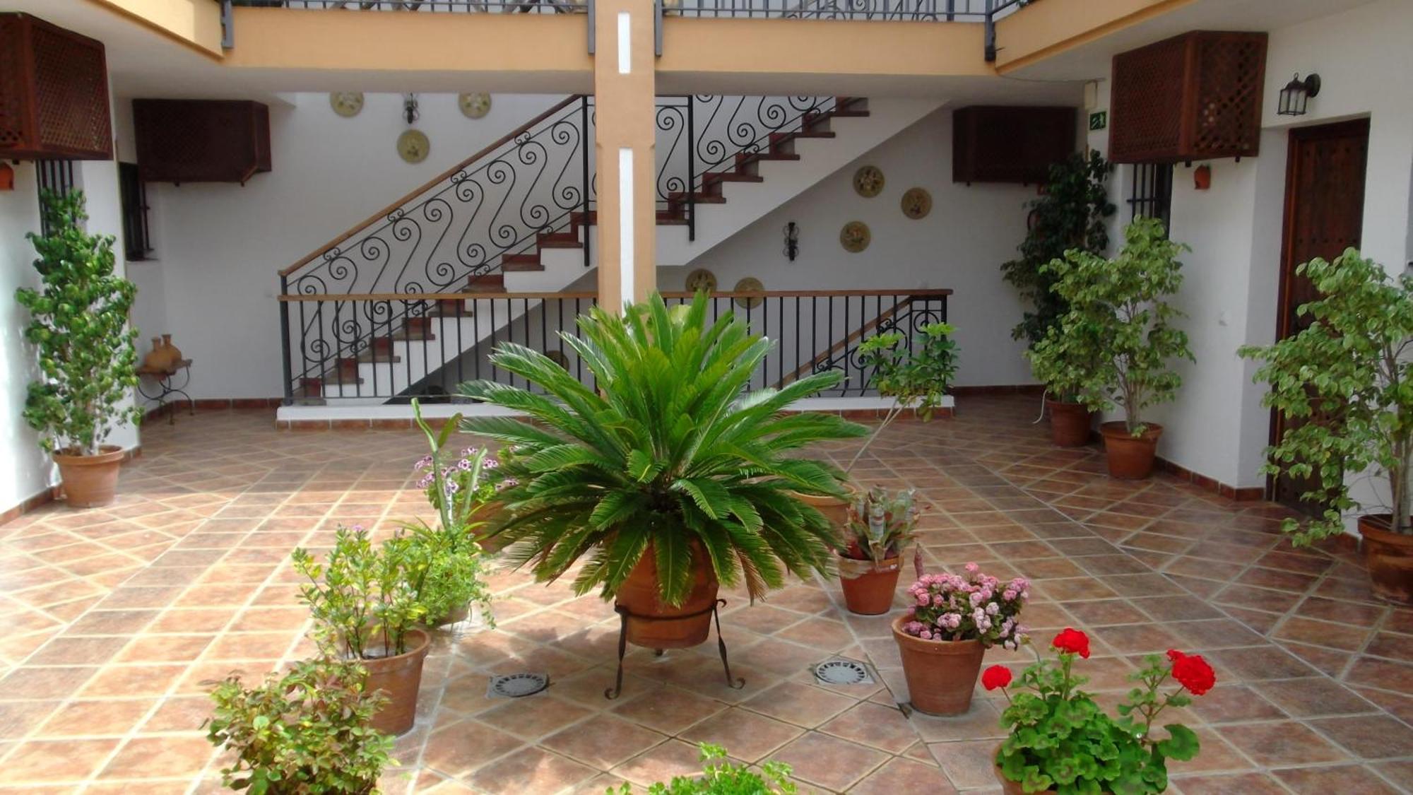 Hotel Posada Casas Viejas Беналуп-Касас-Вьехас Экстерьер фото