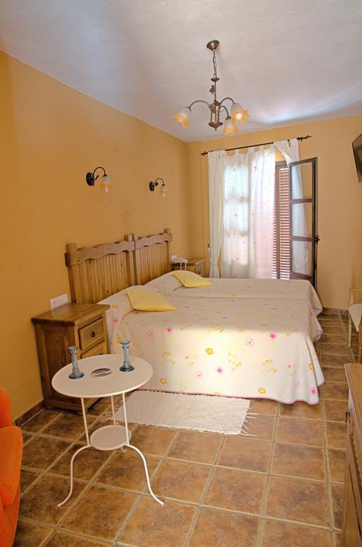 Hotel Posada Casas Viejas Беналуп-Касас-Вьехас Экстерьер фото