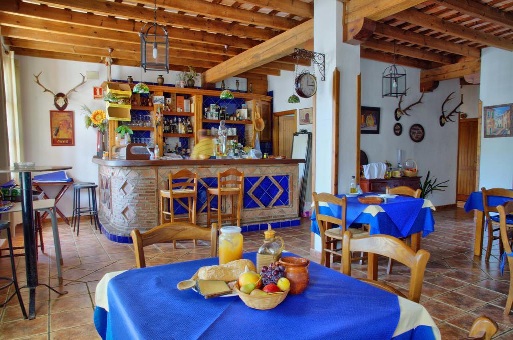 Hotel Posada Casas Viejas Беналуп-Касас-Вьехас Экстерьер фото